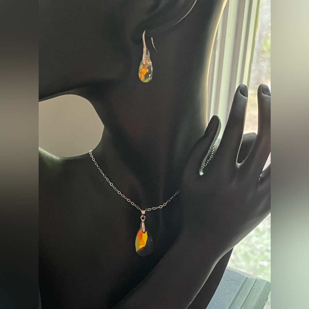 Costume jewelry Necklace and Earrings Set